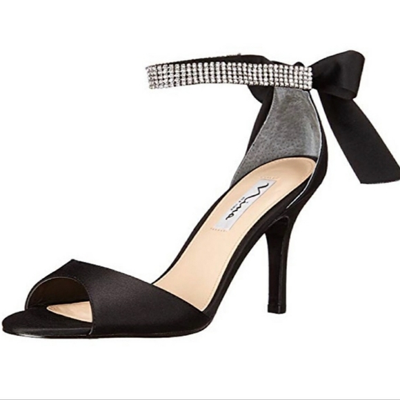 nina black heels